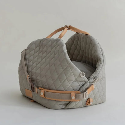 Luxury Fashion Pet Carrier Tote Bag for Stylish Adventures