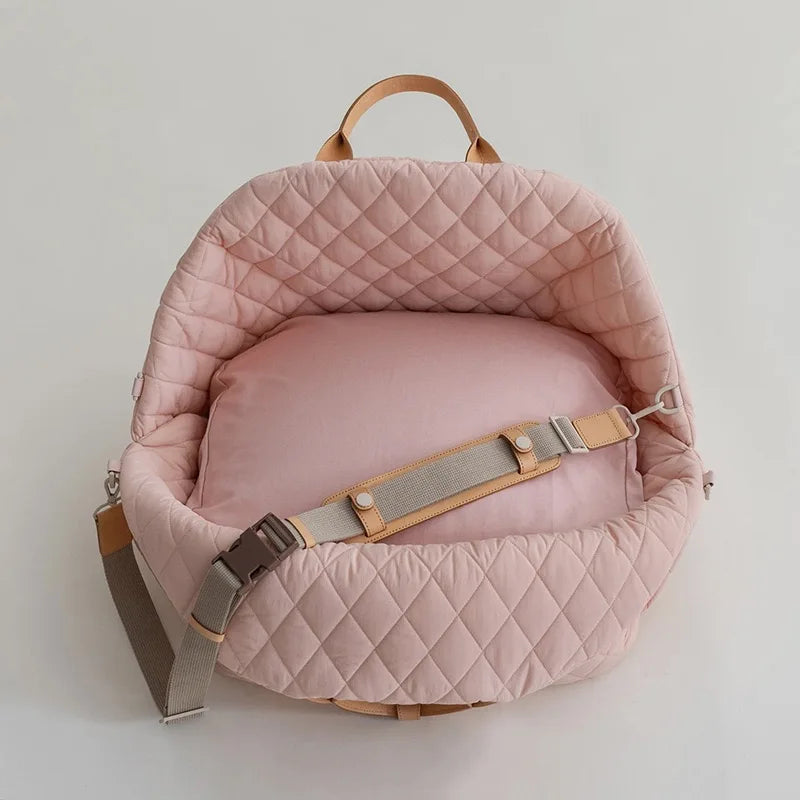 Luxury Fashion Pet Carrier Tote Bag for Stylish Adventures