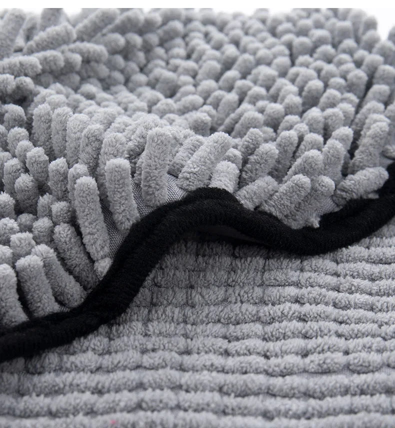 Quick-Dry Dog Bath Robe Towel - Soft & Absorbent Pet Cleaning Essential