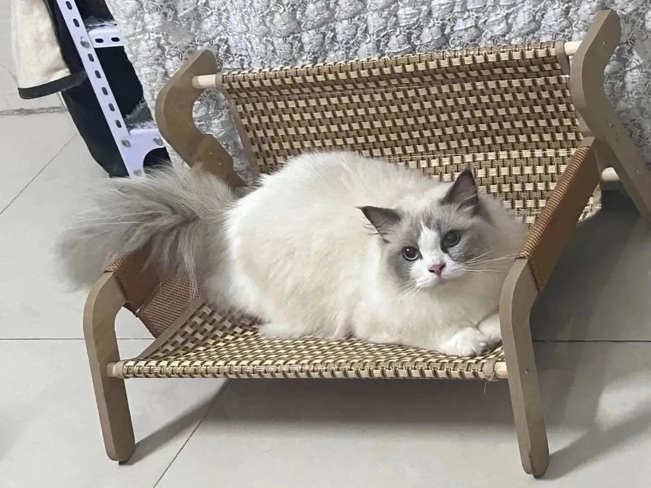 Mystery Paw Summer Cooling Rattan Cat Bed & Scratcher Lounge